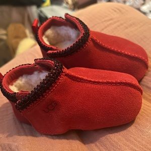 Baby Tasman Red Uggs 04/05